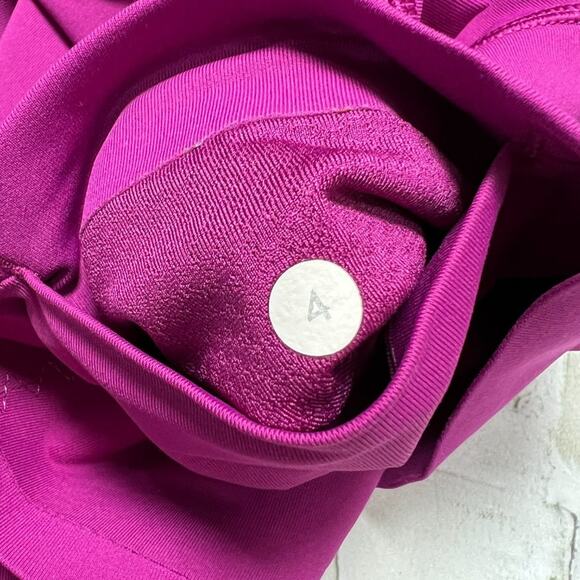 Lululemon Hot To Street Crop Legging SIZE 4 Regal Plum Full-On Luxtreme Mesh - Picture 5 of 13